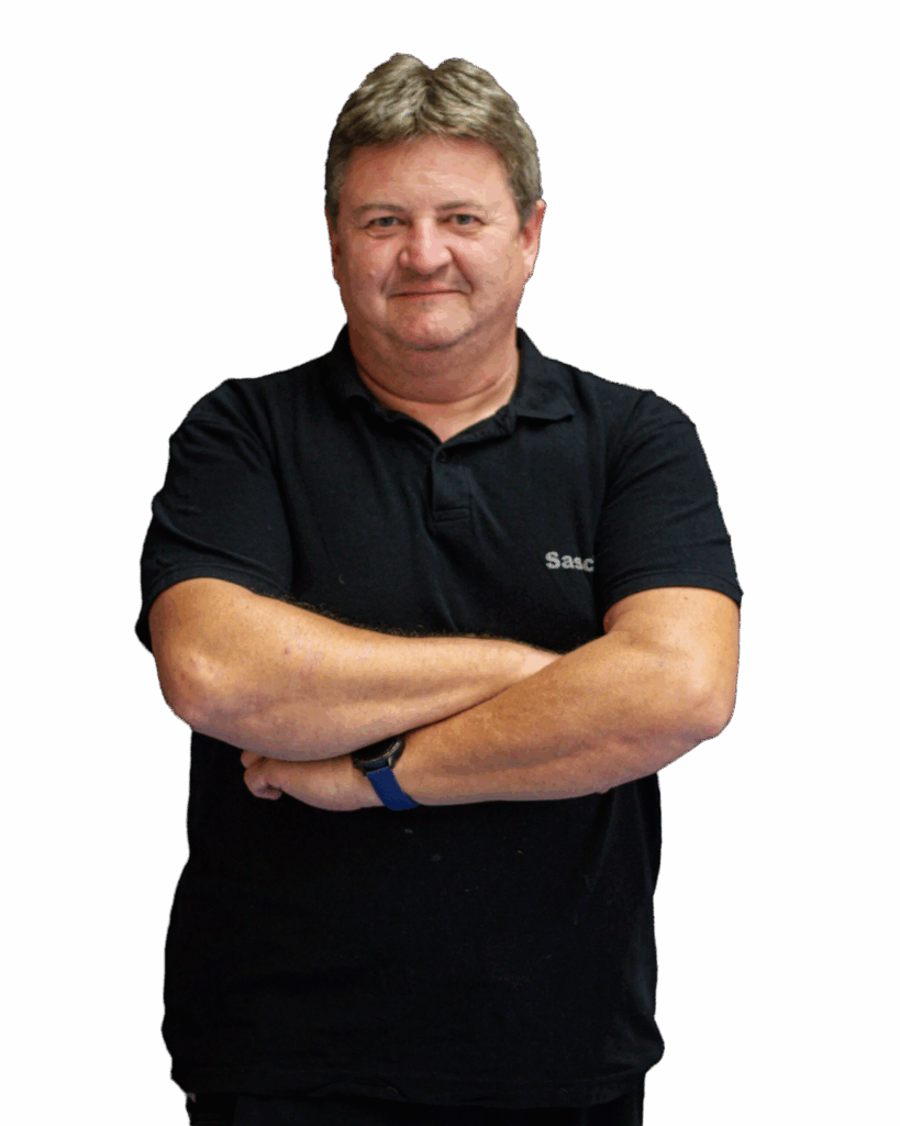 Portrait von Sascha Herwig mit transparentem Hintergrund